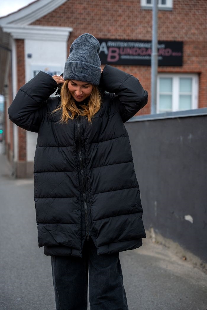 Embassy of Bricks and Locks - Fargo puffer jacket, black